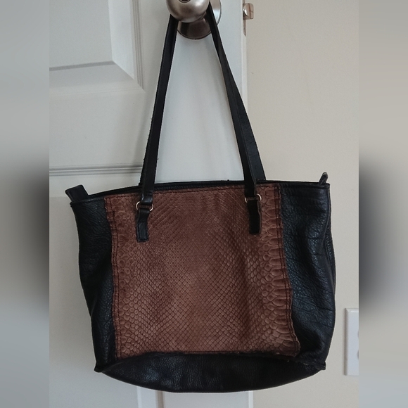 Corium black and brown leather bag
